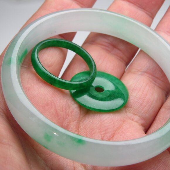 "Natural Jade bangle + FREE Jade Ring & Jade Donut 57mm " - Picture 2 of 3